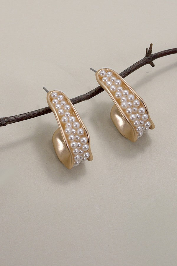 Oyster Pearl Oval Hoops