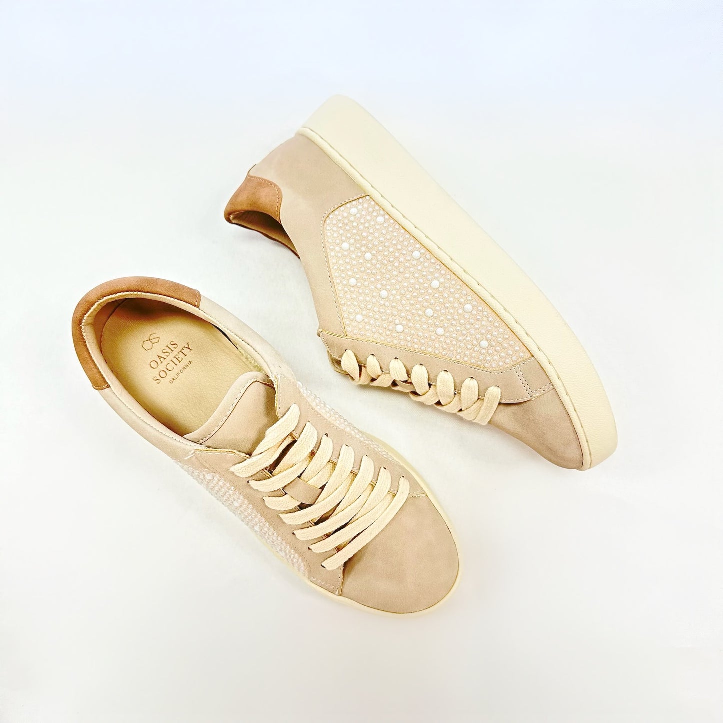 SIZE 9 - Oasis Berne Pearl Sneaker