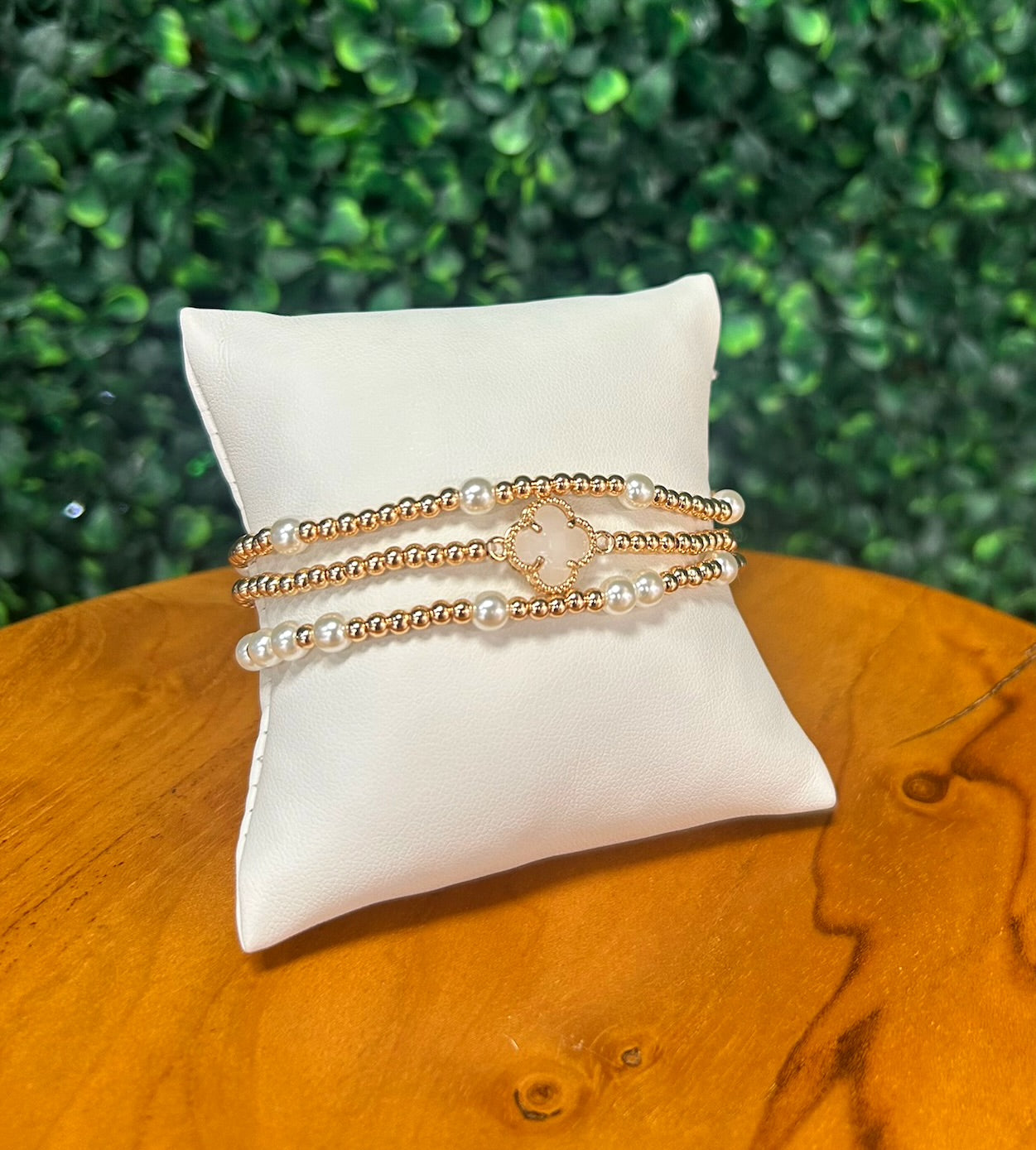 Quite the Clover Bracelet Set