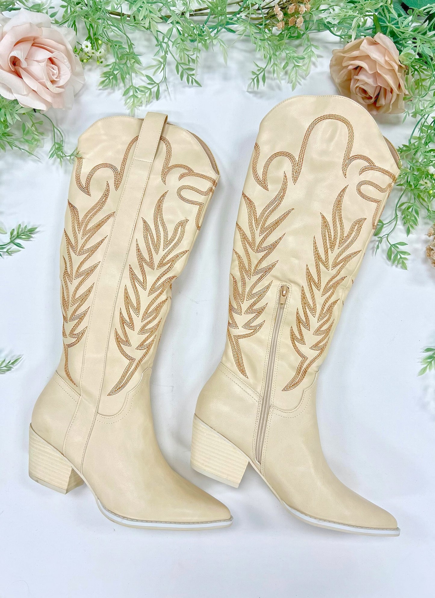 Samara Off White Boots