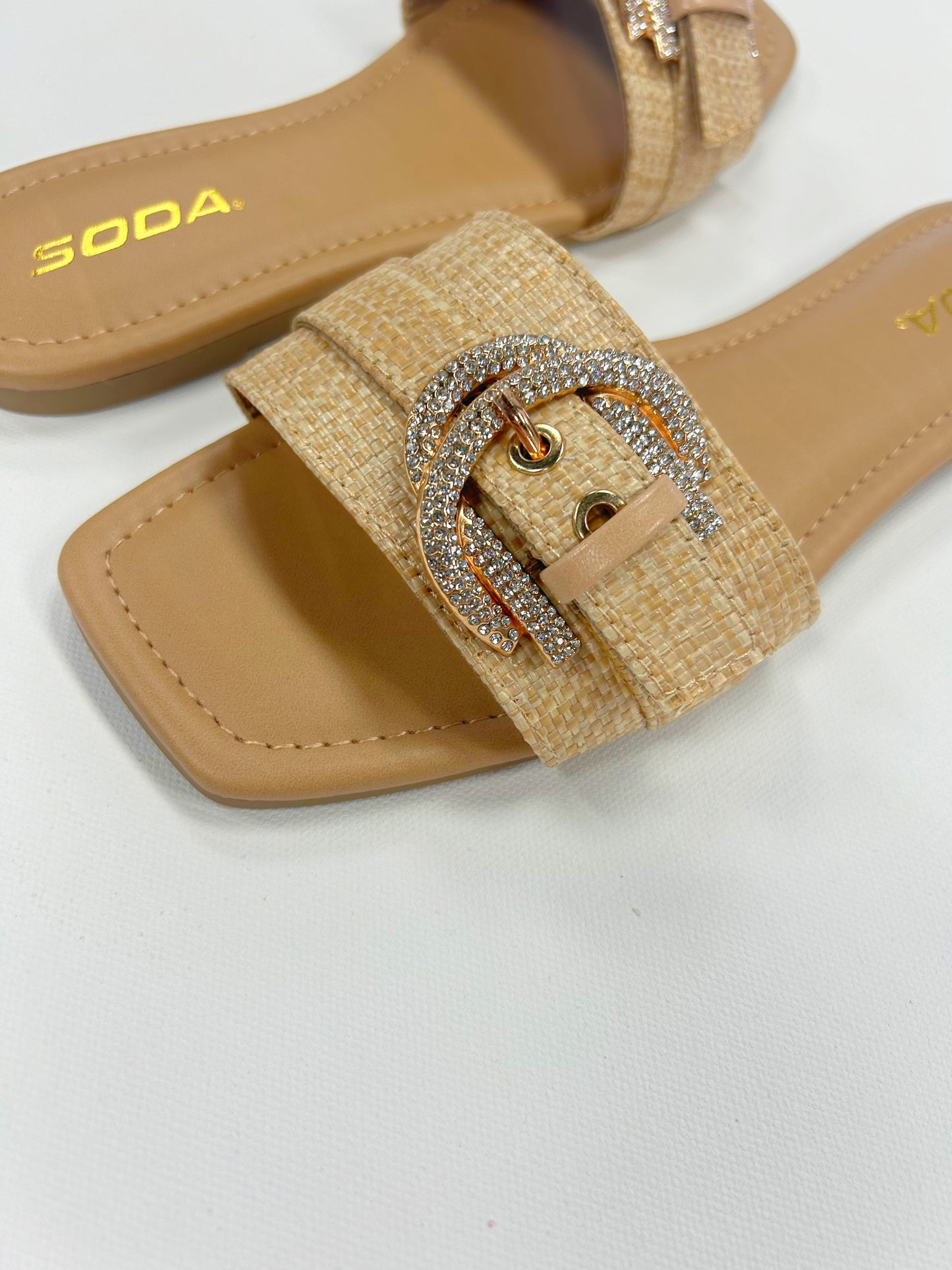 Caiman Sandal