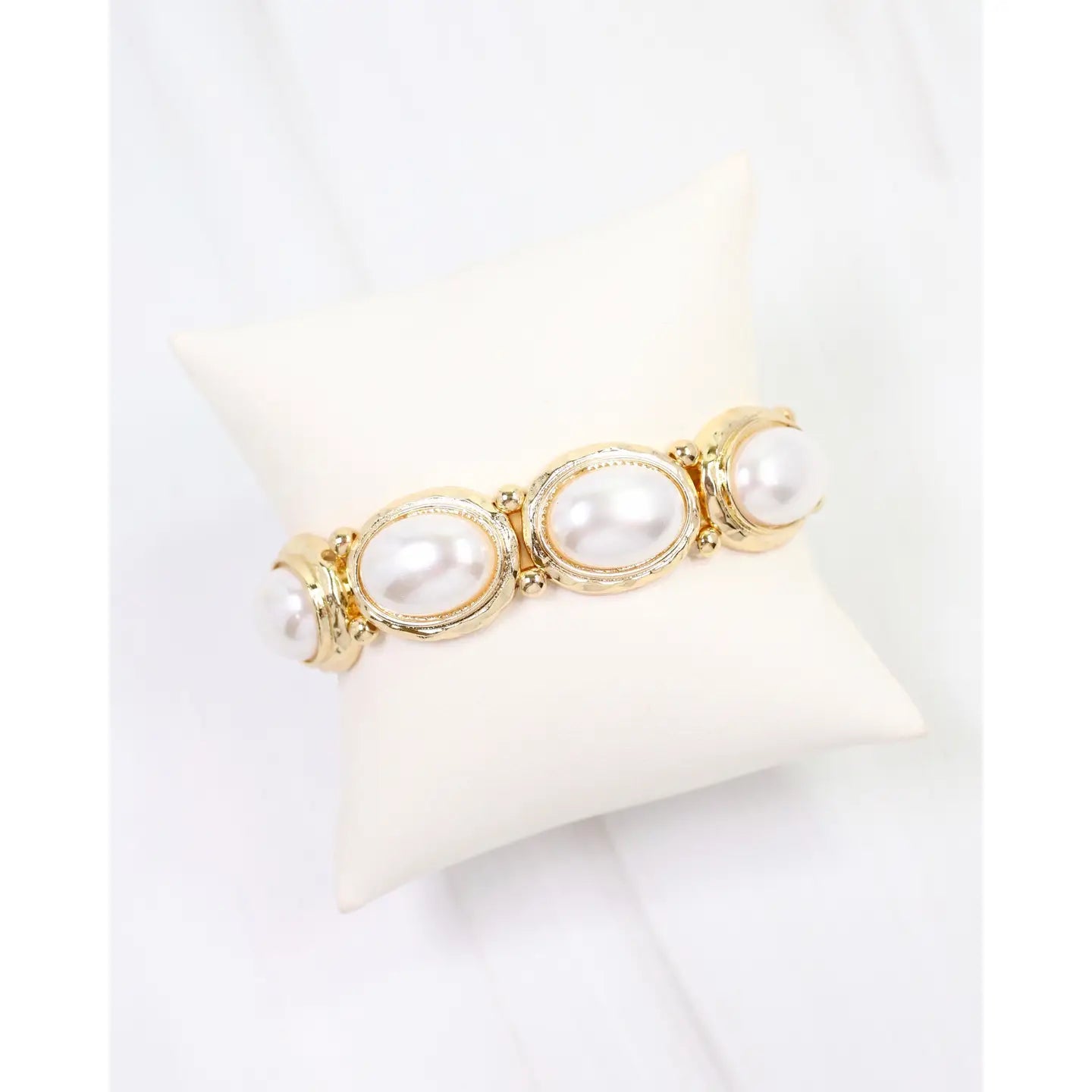 Galant Pearl Bracelet