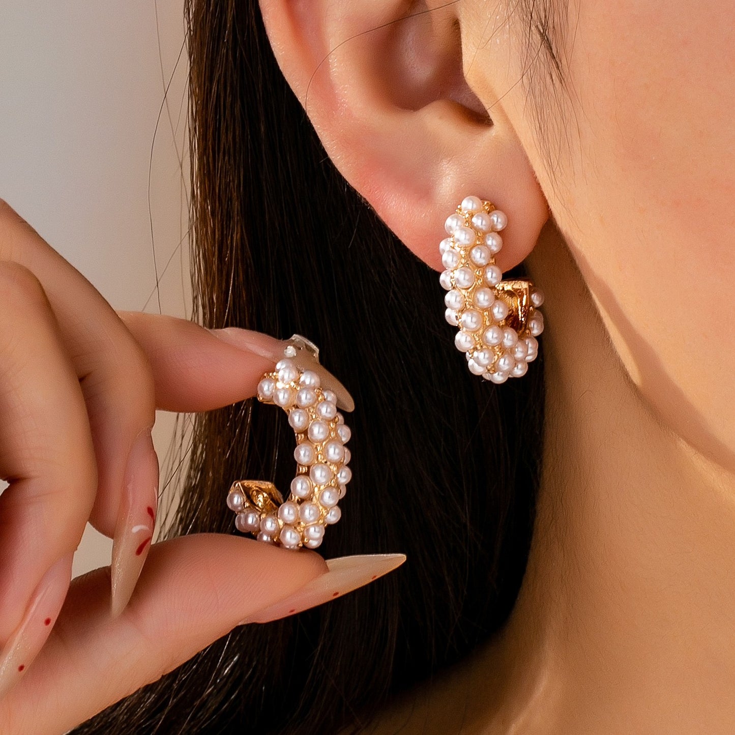 Lucia Pearl Hoops