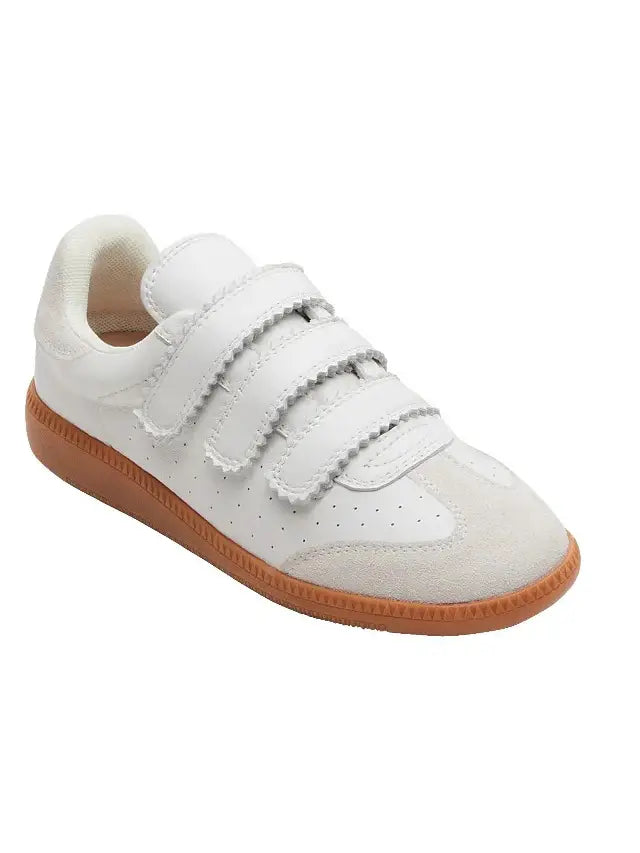 La Sheelah Moral Sneaker