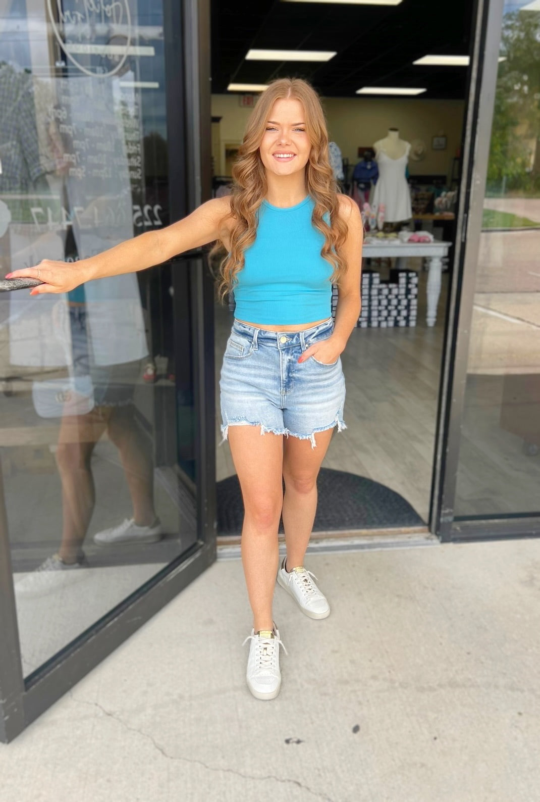 Short Love Top in Turquoise