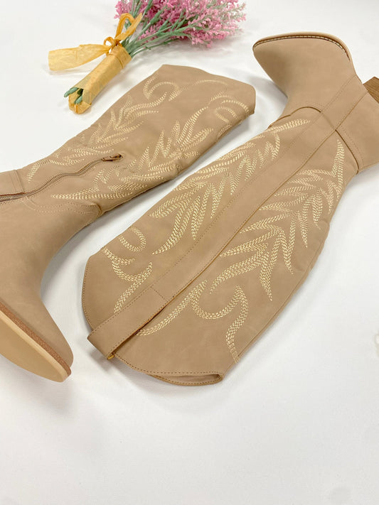 Samara Cedar Wood Boots
