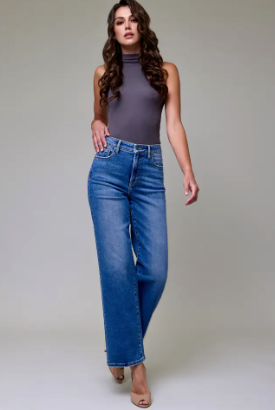 Hidden Medium Straight Jeans