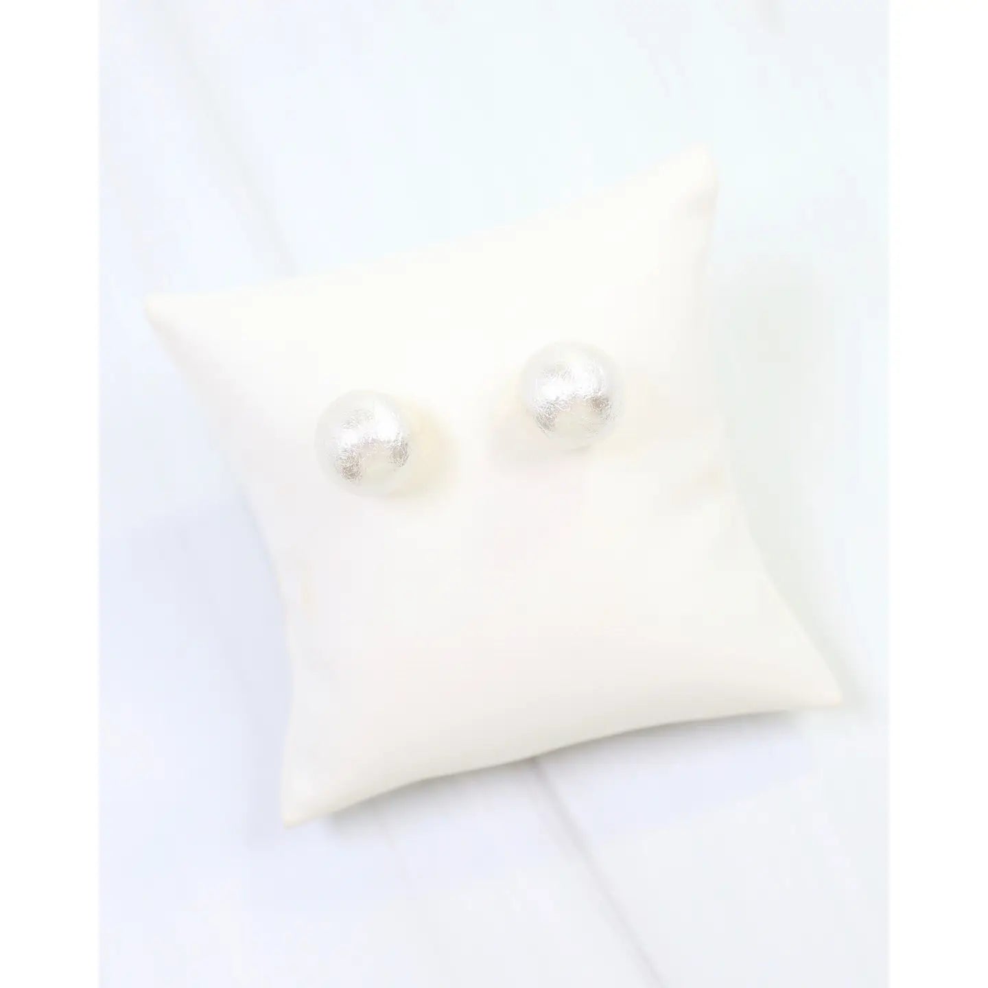 Alina Pearl Studs