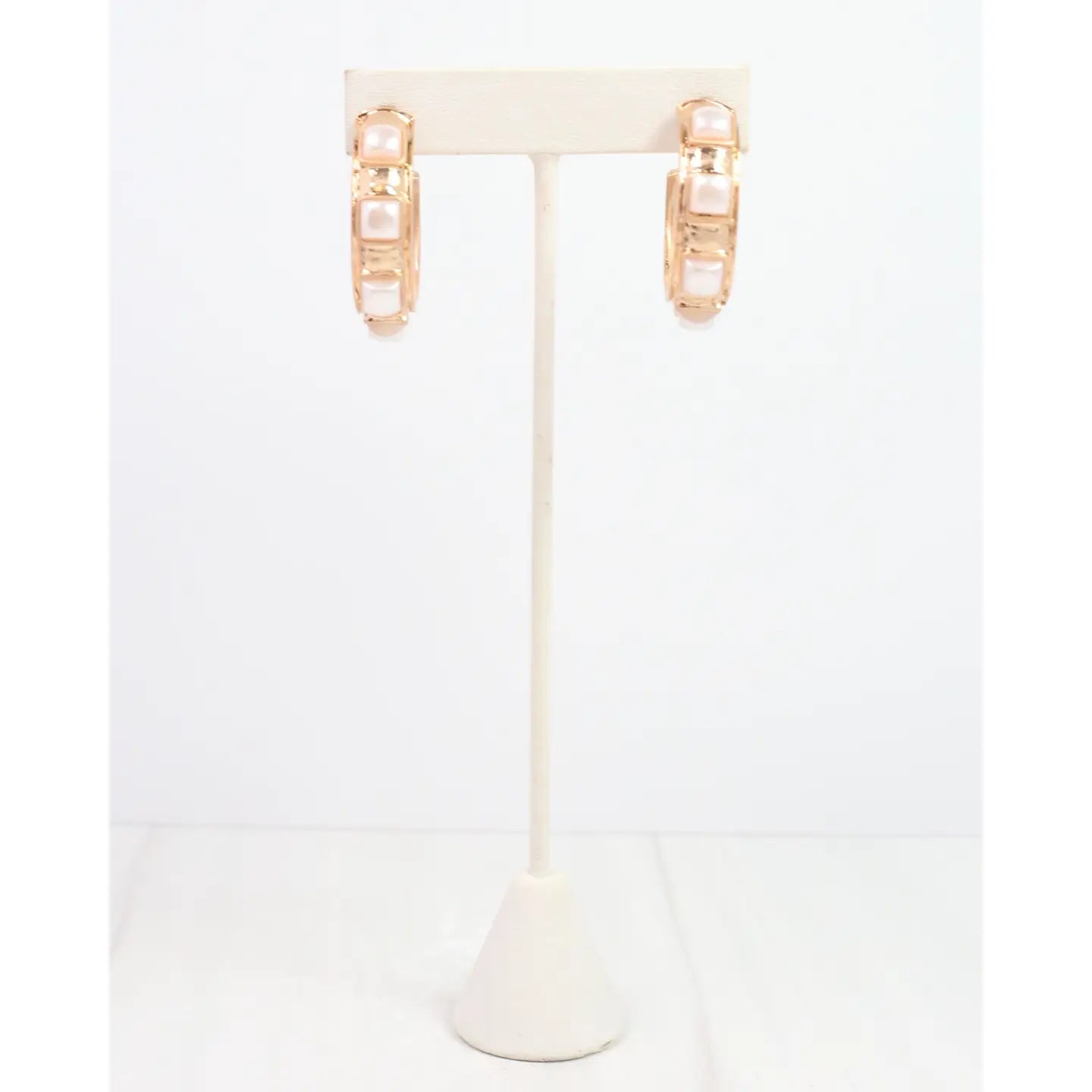 Allie Pearl Earrings
