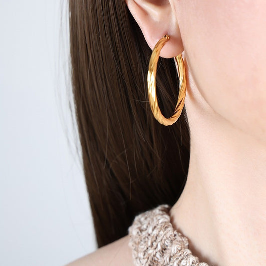 Twisted Love Hoops