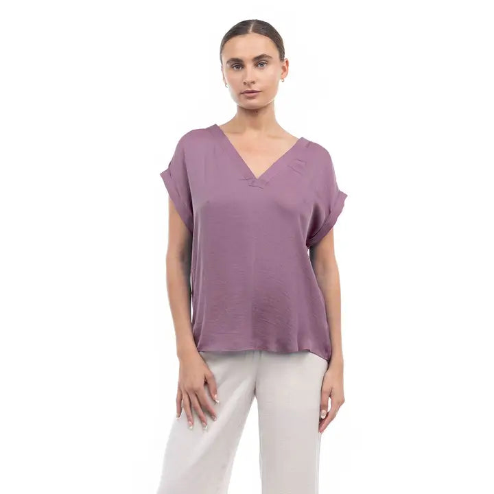 Moving in Mauve Top