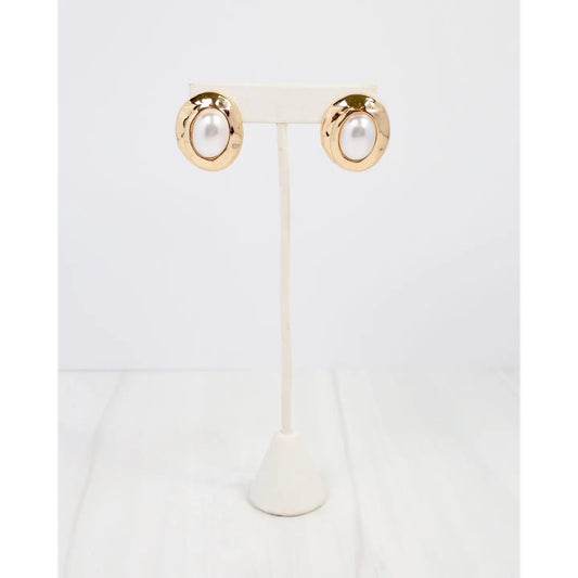 Newburg Pearl Studs